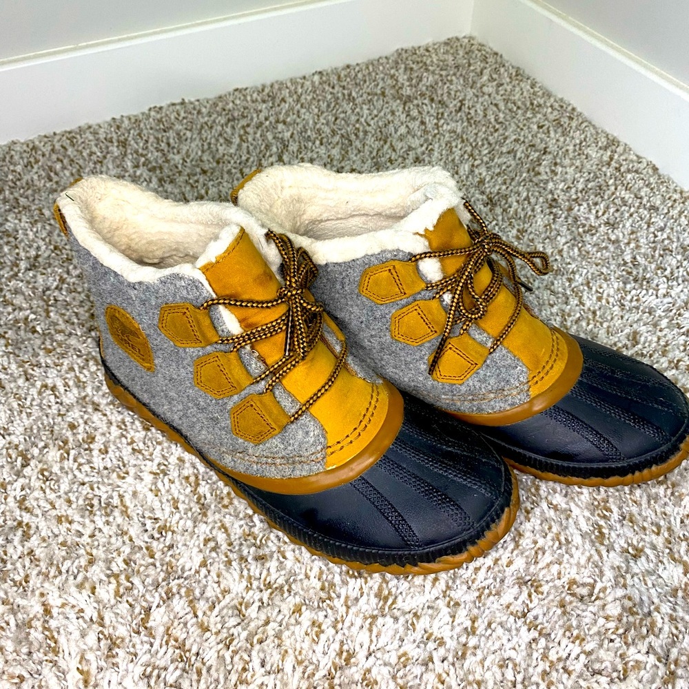 Women’s Sorel boots 8.5